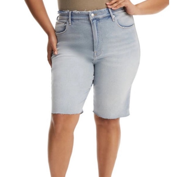 Good American Pants - Good American Good Bermuda Raw Hem Denim Shorts 26/2‎